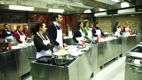 Students in a Città del Gusto class session