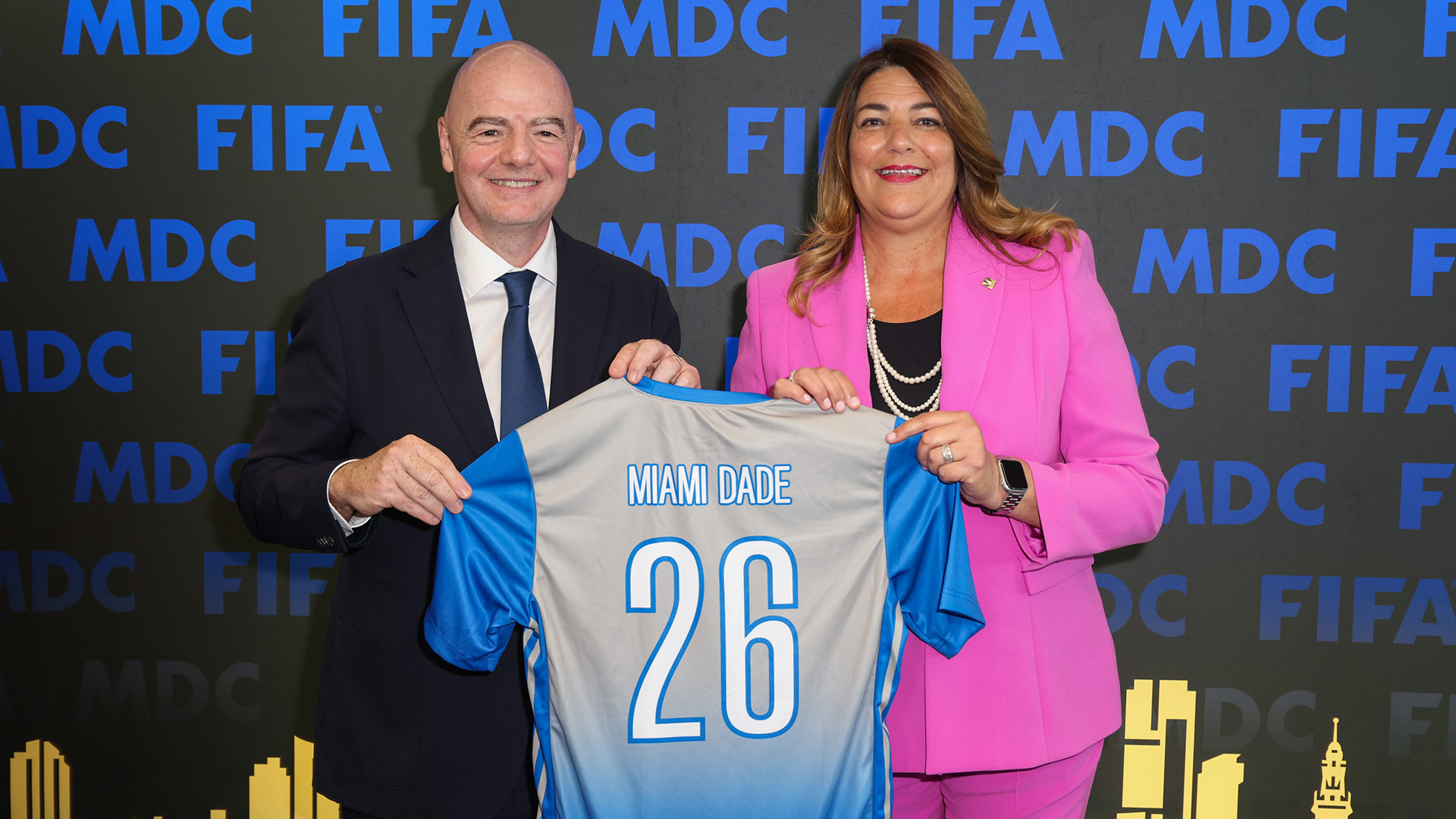 Madeline Pumariega, president of MDC with Gianni Infantino, president of FIFA